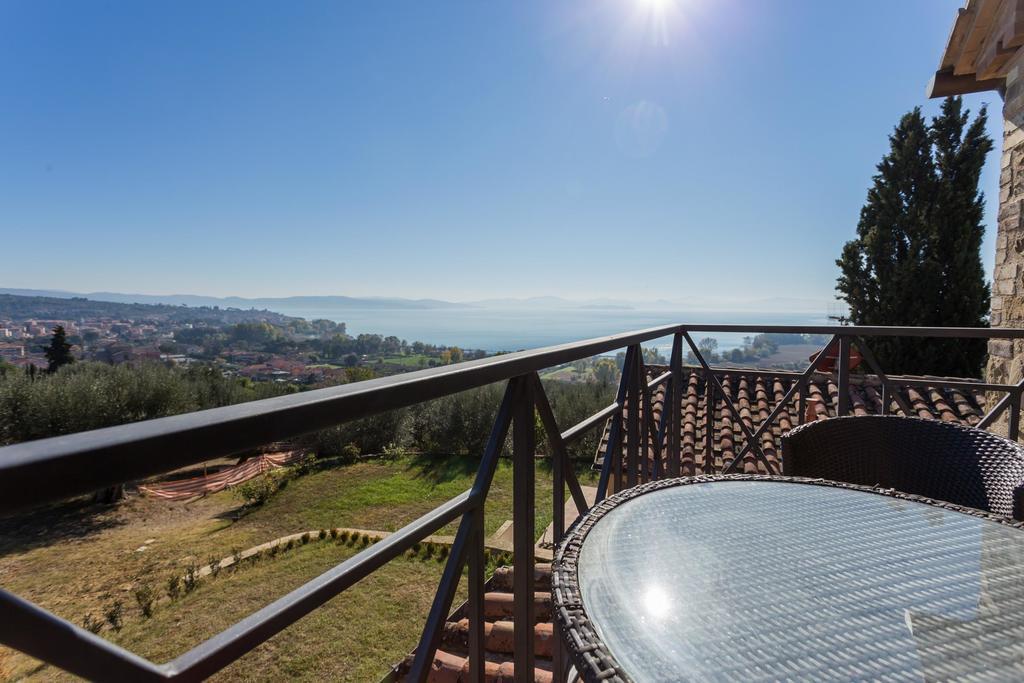 Antico Casale Tiravento Aparthotel Passignano sul Trasimeno Quarto foto