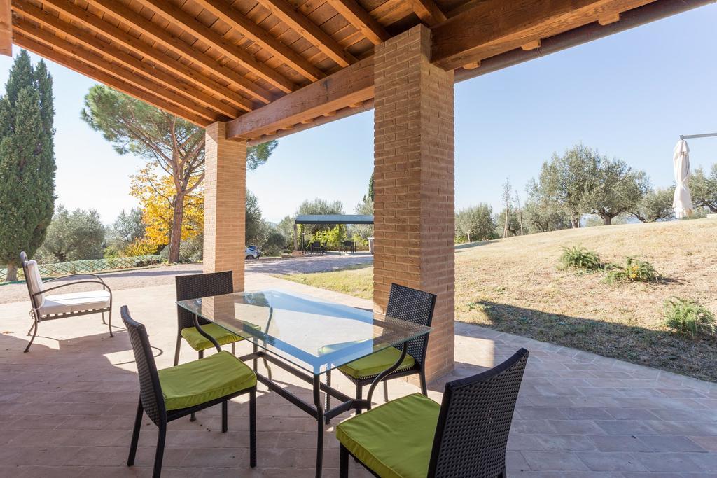 Antico Casale Tiravento Aparthotel Passignano sul Trasimeno Quarto foto