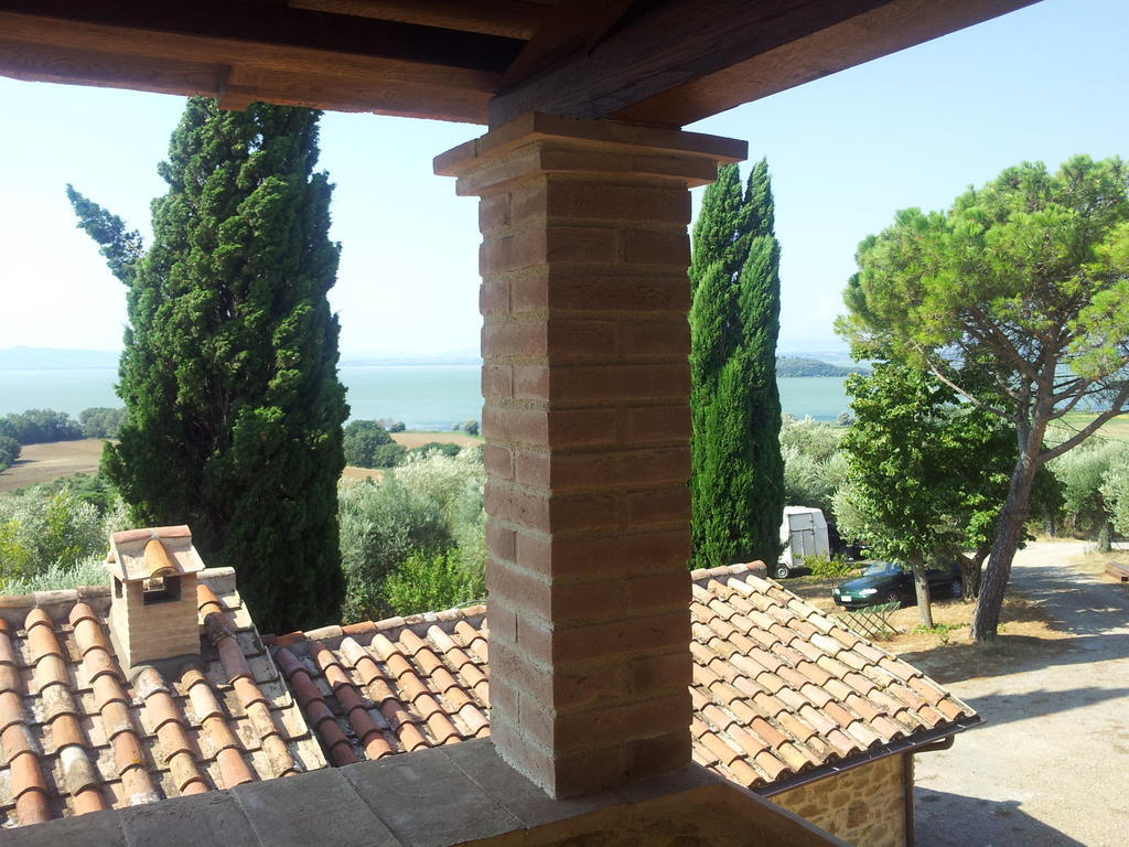 Antico Casale Tiravento Aparthotel Passignano sul Trasimeno Quarto foto